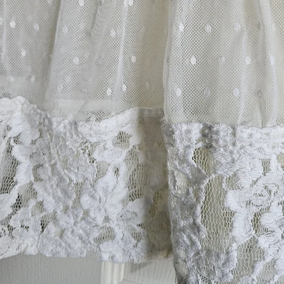 NWOT, Monteau White Lace Top, Size M - Picture 5 of 6